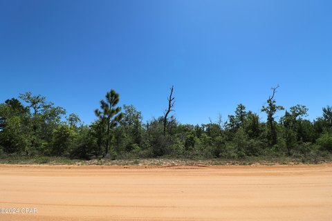 Beautiful Country Setting Land