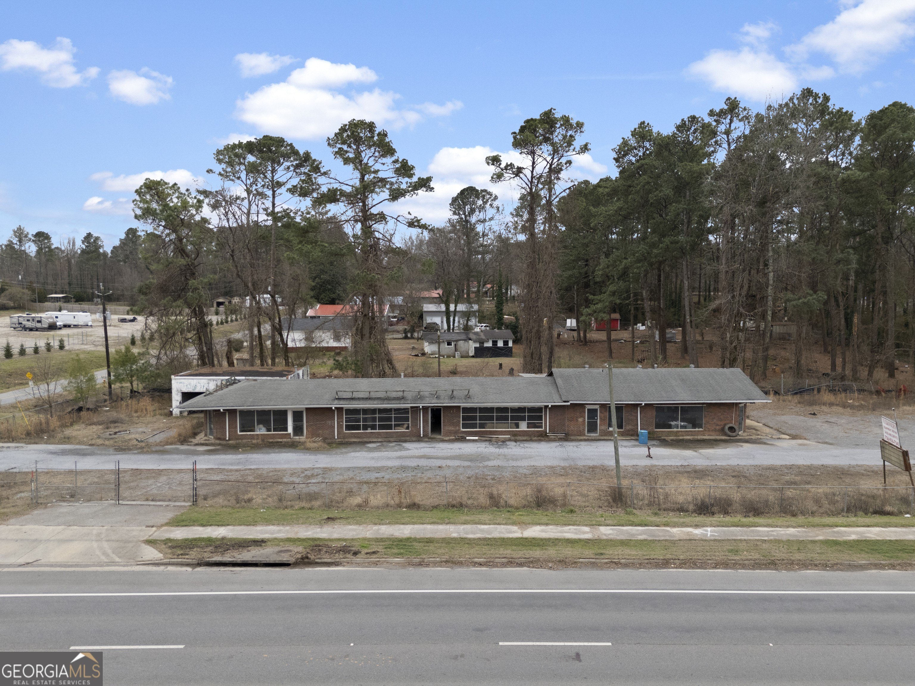 Versatile Commercial Building on Corner Lot