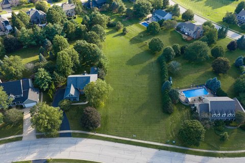 Land, Cary, IL