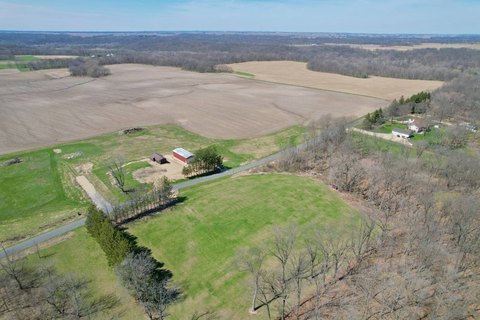 Versatile Land with Rural Serenity