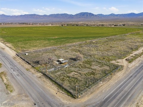 Commercial Lot in Prime Location