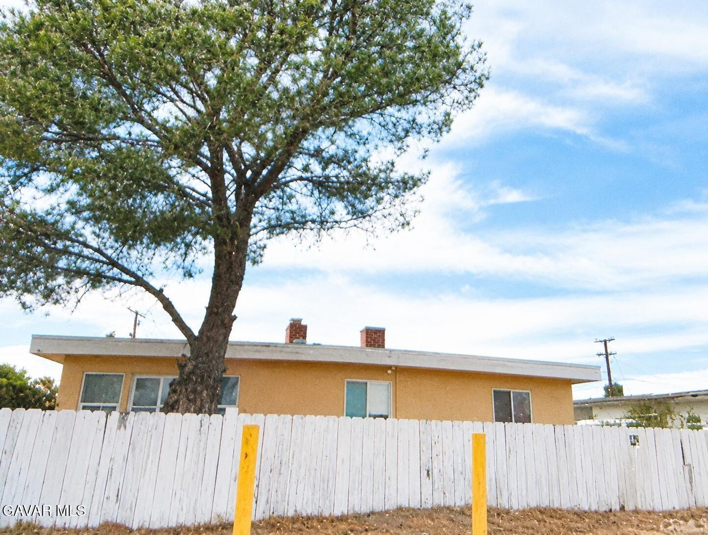 Cash-Flowing Quadraplex in High-Demand Area