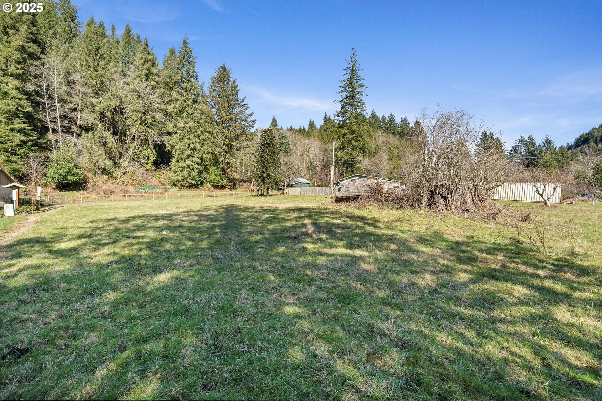 Tillamook Land with Mountain Views