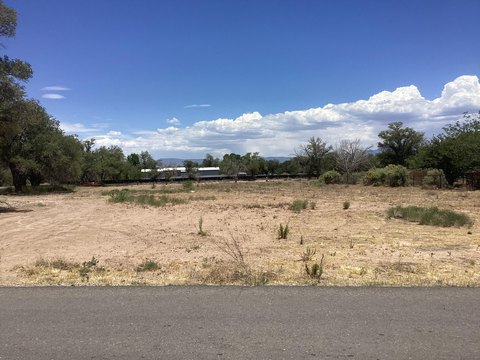 LAND - Belen, NM
