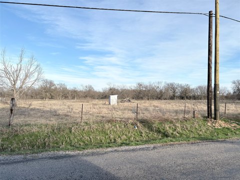 Residential Land with Water Well