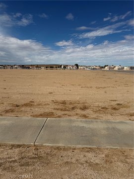 Land, Helendale, CA