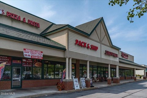 Neighborhood Plaza Retail Suite