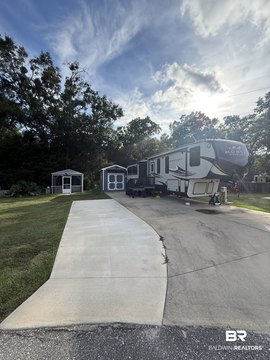 Oversized RV Resort Lot