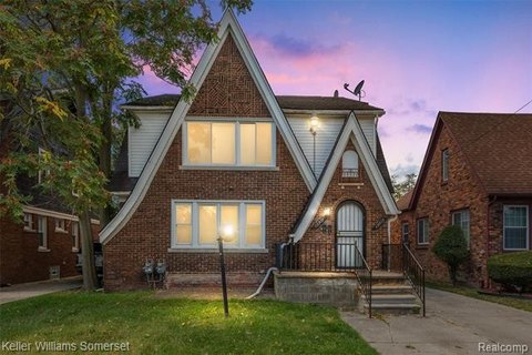 Renovated Duplex in Detroit