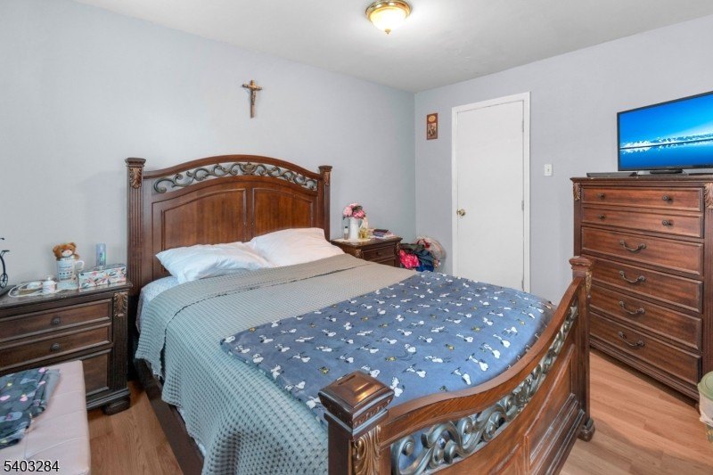 Picture 16