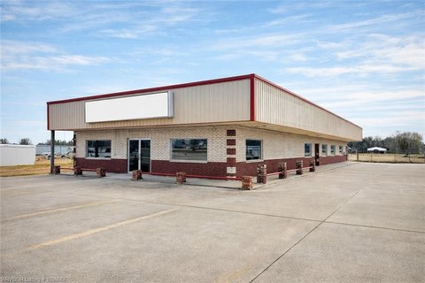 Highway 64 Commercial Building