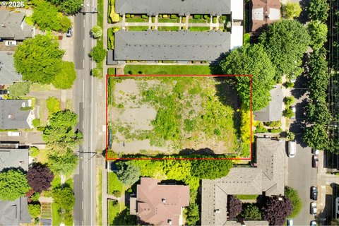 Land, Portland, OR