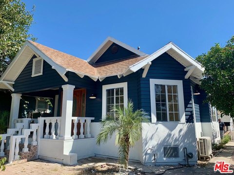 Renovated Triplex in Cypress Park