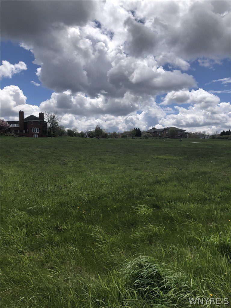Residential Land in Orchard Park