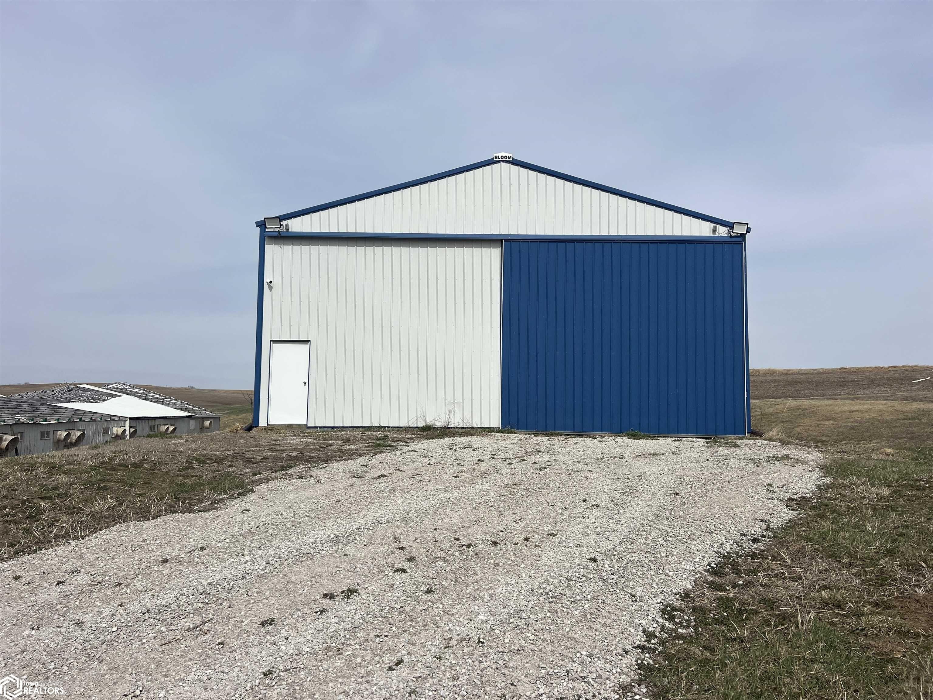 Land with Pole Barn