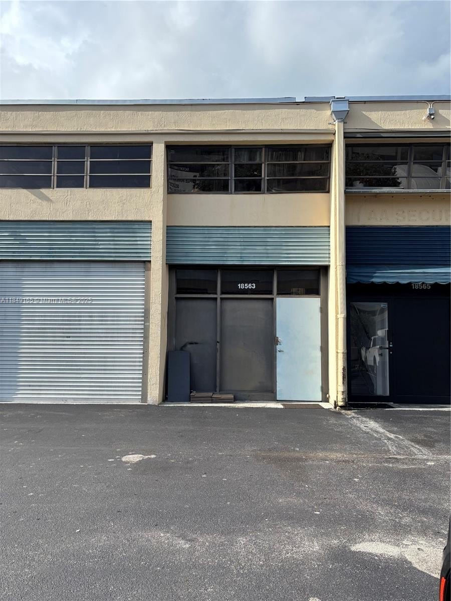 Cutler Bay Warehouse For Rent
