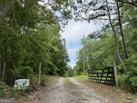 9.5 Acres Ideal Homesteading Location