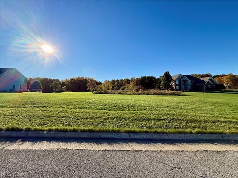 Land, Canfield, OH