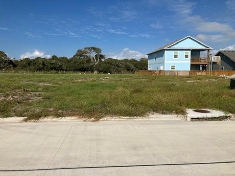 LAND - ROCKPORT, TX