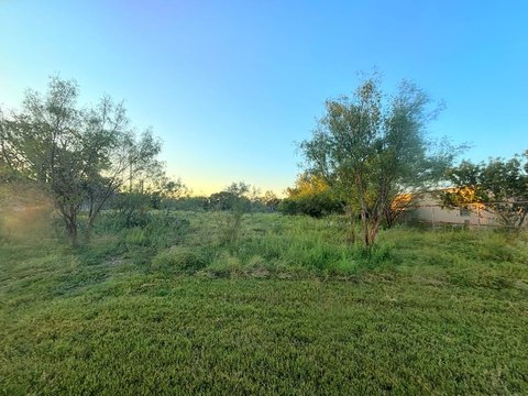 Land in Camp Wood, TX