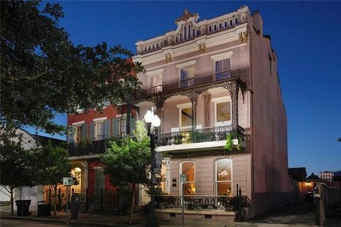 Historic Townhouse in New Orleans