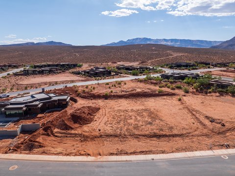 Land, Ivins, UT