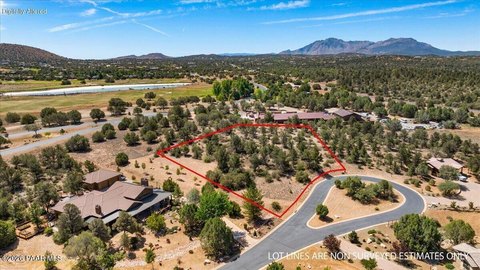 Gated Golf Community Cul-de-Sac Lot