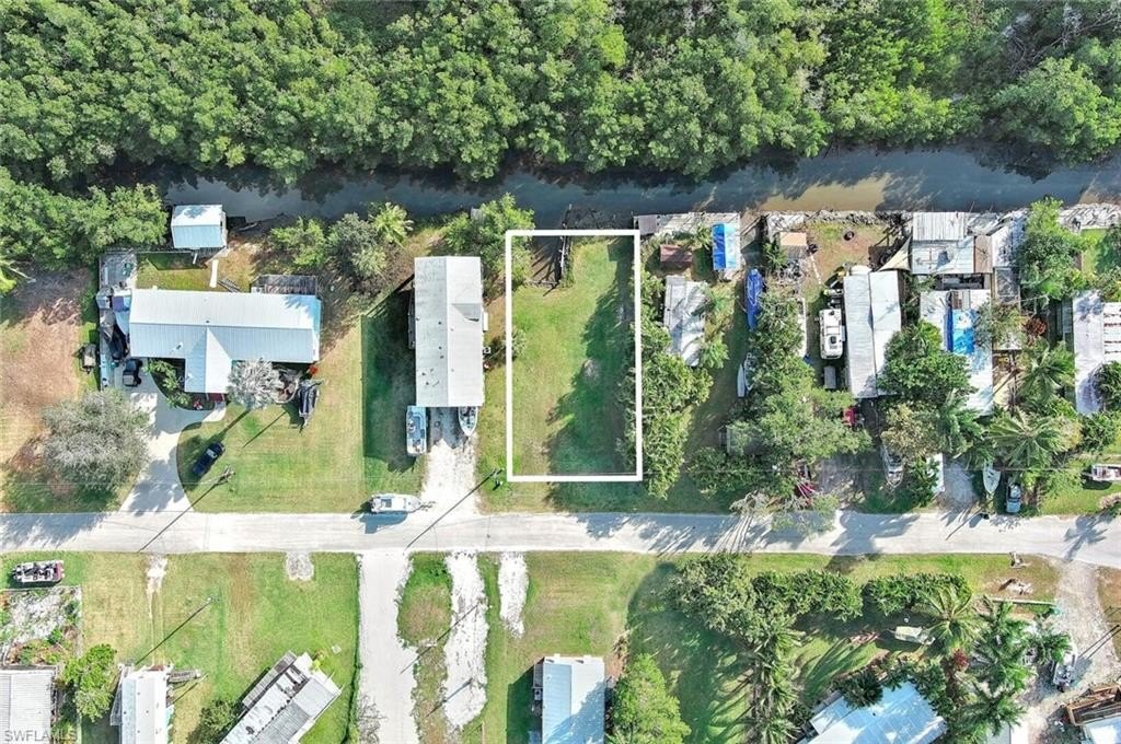 Waterfront Lot in Everglades City