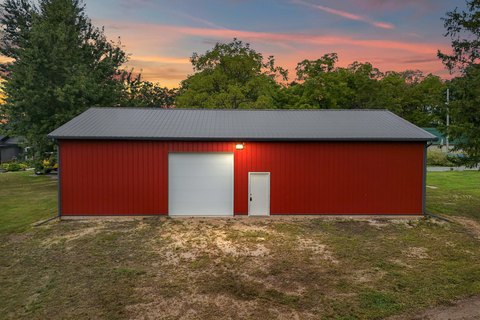 Versatile Barn Near Bird Lake