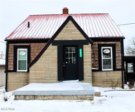 Mixed-Use Property in Youngstown, OH