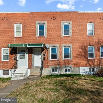 Two-Unit Duplex with Sunroom