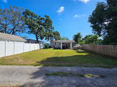 Land, ST PETERSBURG, FL