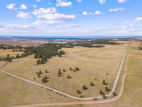 Agricultural Land with Multiple Building Sites