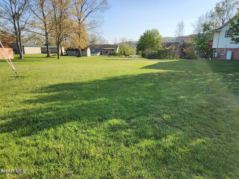 Residential Lot in Lakewood Manor