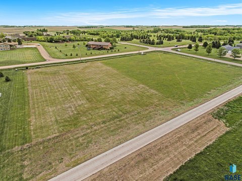 Land, Madison, SD