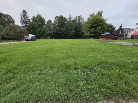 LAND, Edwards, NY