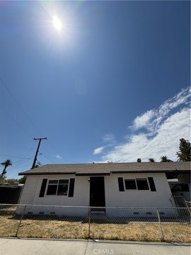 Renovated Two-Bedroom Duplex