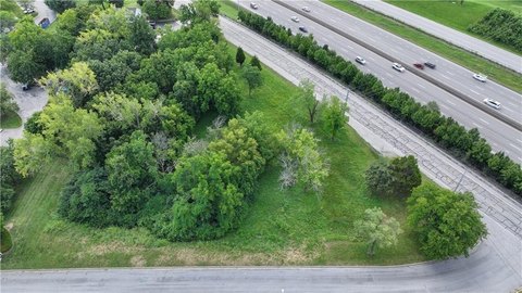 LAND - Kansas City, MO