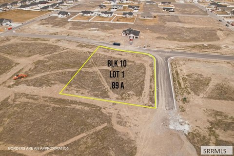 Spacious Corner Lot in Shelley