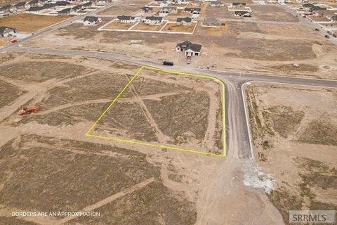 Spacious Corner Lot in Shelley