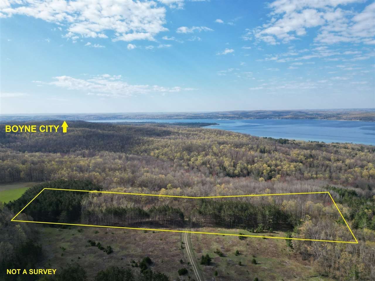 10 Acres in Golden Triangle