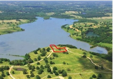 Waterfront Land with Pond in Athens