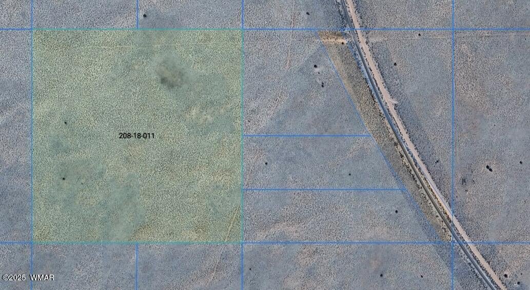 Land in Adamana, Arizona