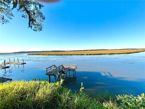 Rare High Bluff Waterfront Land