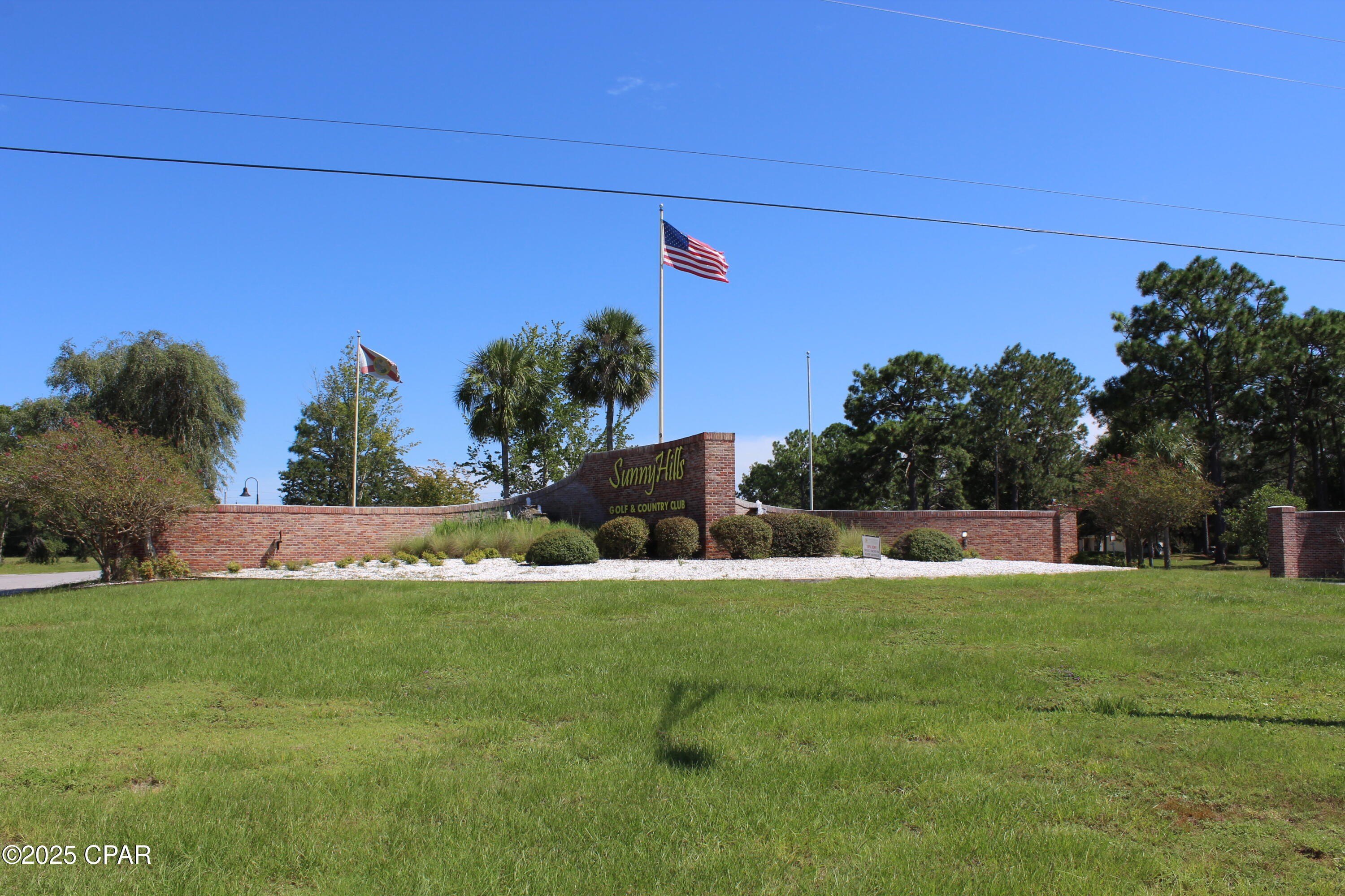 Spacious Land in Sunny Hills