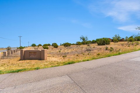 Land, Edgewood, NM
