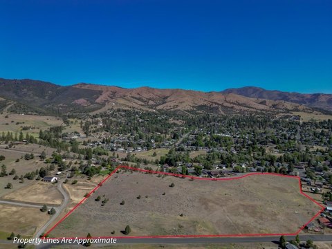 Raw Land Parcel with Mountain Views