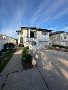 Duplex with Independent-Entry Studios