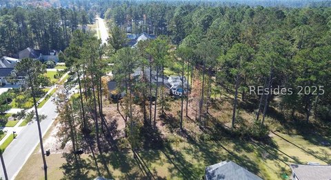 Large Lot in Latitude Lakes