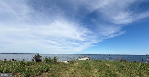 Waterfront Corner Lot with Private Pier